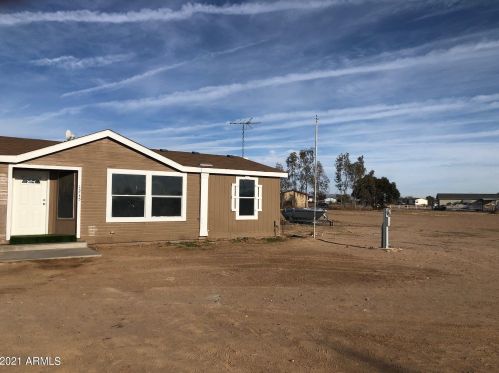 1215 381st Dr, Tonopah, AZ 85354