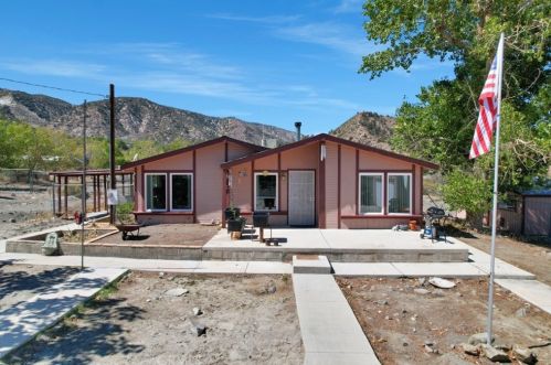 7556 Buckwheat Rd, Wrightwood, CA 92397-9738