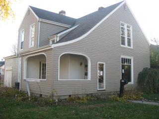 757 Wabash St, Frankfort, IN 46041-2364