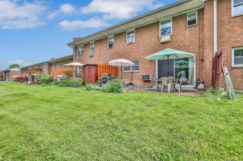 19 Alpine Dr, New Hamburg, NY 12590-5219