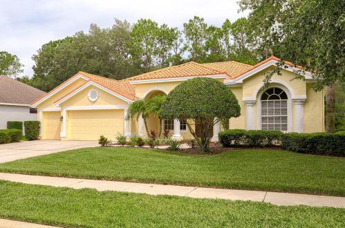 5300 Karlsburg Pl, Palm Harbor, FL 34685-3635