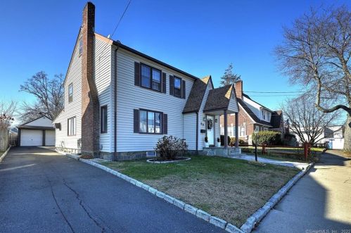 59 Cornell St, Bridgeport, CT 06606-4104