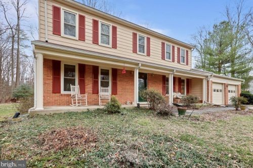 11910 Arden Holly Ct, Great Falls, VA 22066-1229