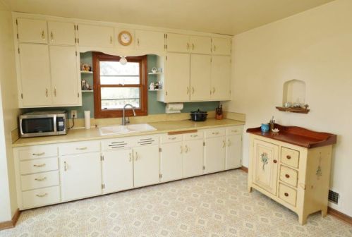 605 Kinkead Dr, Alex MN  56308-4932 exterior