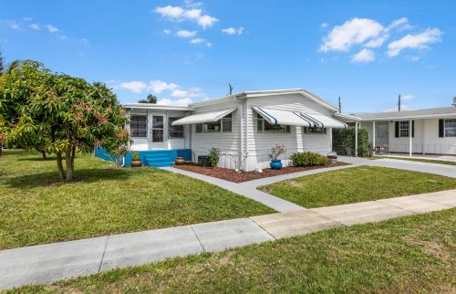 4123 Meadow View Dr, Boynton Beach, FL 33436-2613