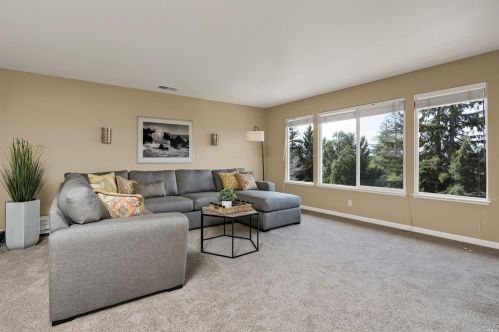 5743 Owls Nest Dr, Santa Rosa CA  95409-4350 exterior