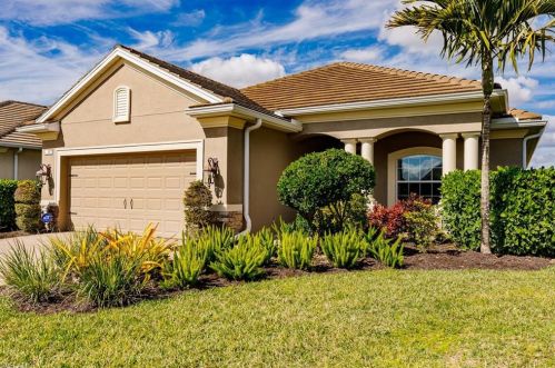 3577 Canopy Cir, Naples, FL 34120-0681