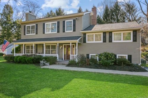 575 Washington Ave, Pleasantville, NY 10570-1104