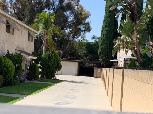 9242 Park St, Bellflower CA  90706-5665 exterior