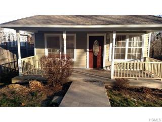 7 White St, Marlborough, NY 12542-6168