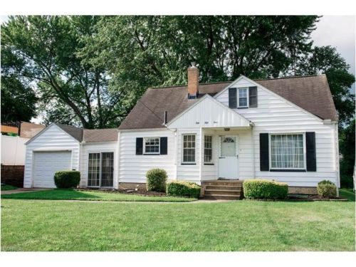 5054 Aurora St, Canton, OH 44708-5002