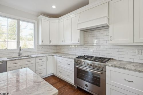 286 Washington St, Berkeley Heights NJ  07922-1123 exterior