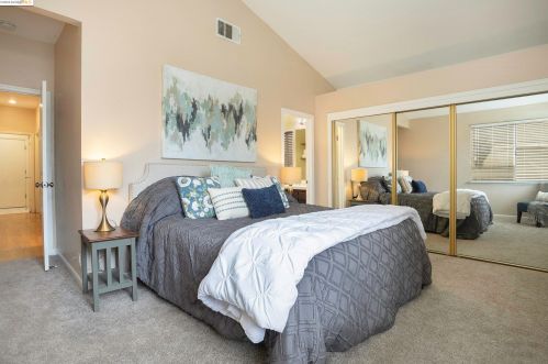 5339 Lakespring Dr, Oakley CA  94561-3142 exterior