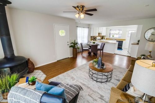 2070 Cable St, San Diego CA 92107-3313 exterior