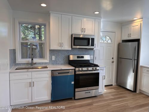 923 Route 88, Point Pleasant Beach NJ  08742-2944 exterior