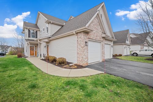 458 Cedar Ct, Slinger, WI 53086-9061