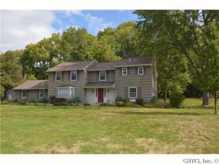 16 Thornwood Ln, Fville, NY 13066-2529