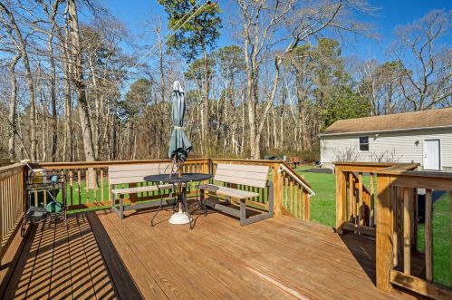 124 Woodland Dr, Bricktown NJ  08723-7433 exterior