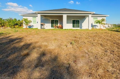 1120 Hightower Ave, Lehigh Acres, FL 33973-2697
