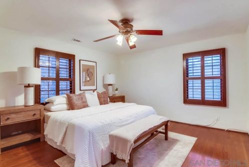 3211 Dumas St, San Diego CA 92106-1317 exterior