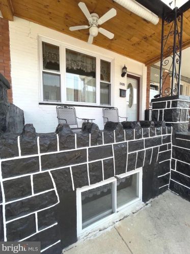 2425 3rd St, Philadelphia, PA 19133-3008