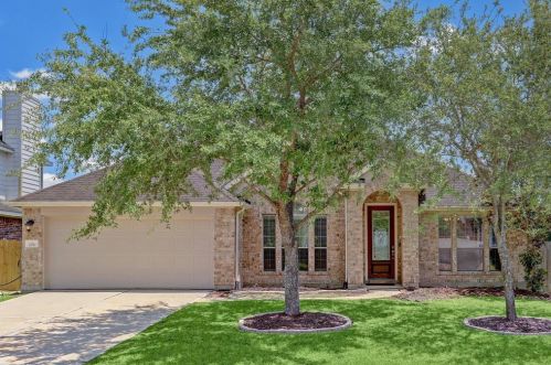 2511 Spring Landing Dr, Pearland, TX 77584-3398