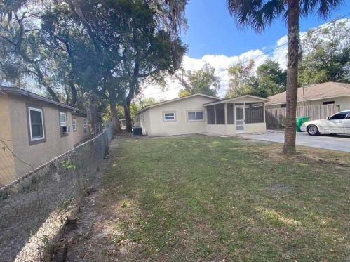 714 Cox St, Deland, FL 32724-5635