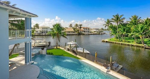 50 River Dr, Boynton Beach, FL 33435-3320