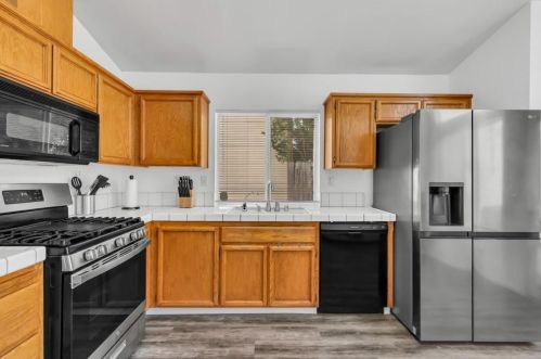 8970 Vista Campo Way, Elk Grove CA  95758-6266 exterior