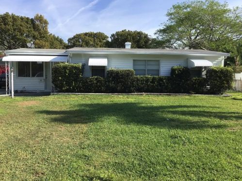 703 Mercado Ct, Orlando, FL 32807-1579