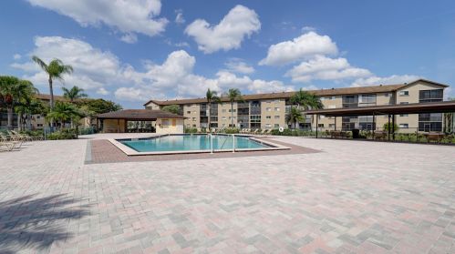 12755 16th Ct, Hollywood FL  33027-2148 exterior