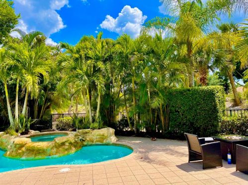 10254 Sand Cay Ln, West Palm Beach FL  33412-3009 exterior