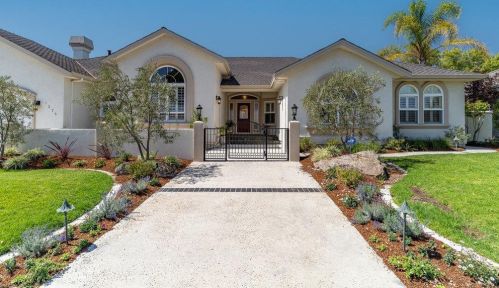 1275 Paullus Dr, Hollister, CA 95023-6485