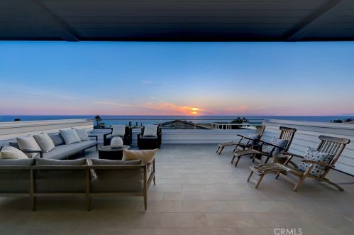 413 Bayview Dr, Manhattan Beach CA  90266-5717 exterior