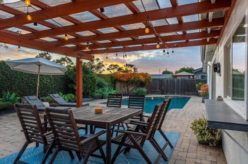 5267 Calle Barquero, Santa Barbara CA  93111-1715 exterior