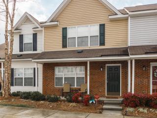 248 Malamute Ln, Greensboro, NC 27407-2769
