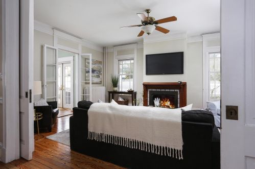 38 Mount Ave, Atlantic Highlands NJ  07716-1236 exterior