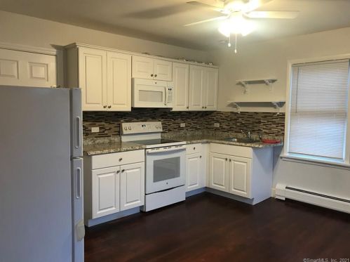 2315 Madison Ave, Bridgeport CT  06606-3242 exterior
