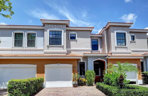 148 Astor Cir, Delray Beach, FL 33484-8116