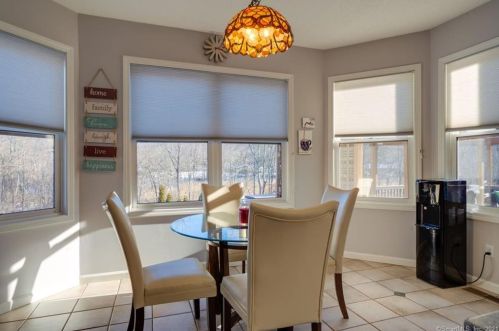 80 Olander Ln, Middletown CT 06457-1574 exterior