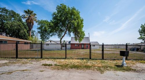 1073 Conejo Dr, San Bernardino CA  92410-4027 exterior