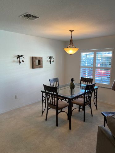 12 Palo Alto Ln, Fort Pierce, FL 34952-8529