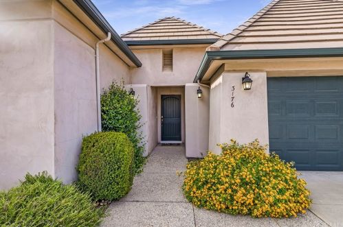 3176 Wood Creek Dr, Chico, CA 95928-7360