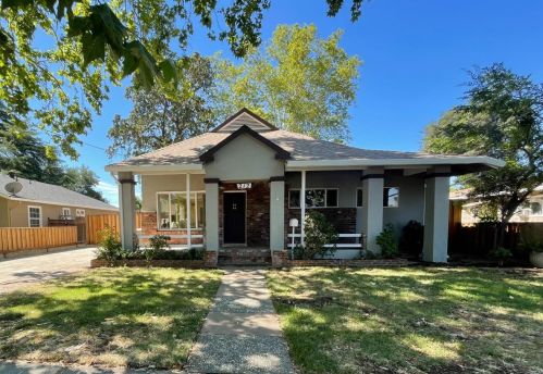 212 Cross St, Woodland CA 95695-4607 exterior