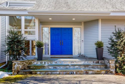 157 Heather Dr, New Canaan, CT 06840-5234