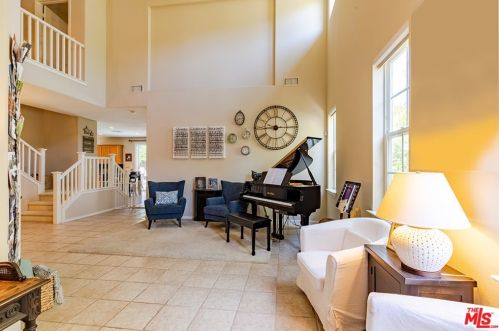 26109 Forster Way, Santa Clarita, CA 91381-1414