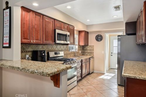 1056 Renwick Rd, Glendora CA  91740-5670 exterior