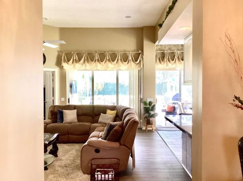 1542 Amherst Dr, Fort Pierce FL  34986-2450 exterior