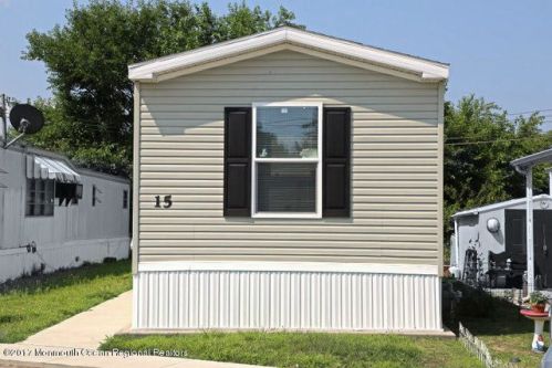 15 Locust Grv, Hazlet NJ 07730-4139 exterior
