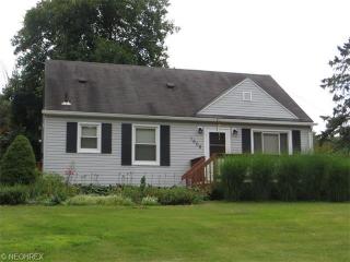 1608 Parks Dr, Barb, OH 44203-7347